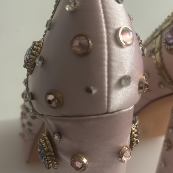 Elegant Pink Embellished Women's Heels - Picture 8 of 9